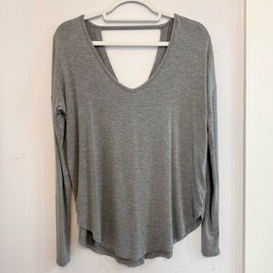 GAP Gray V-Neck Long Sleeve Women's Top